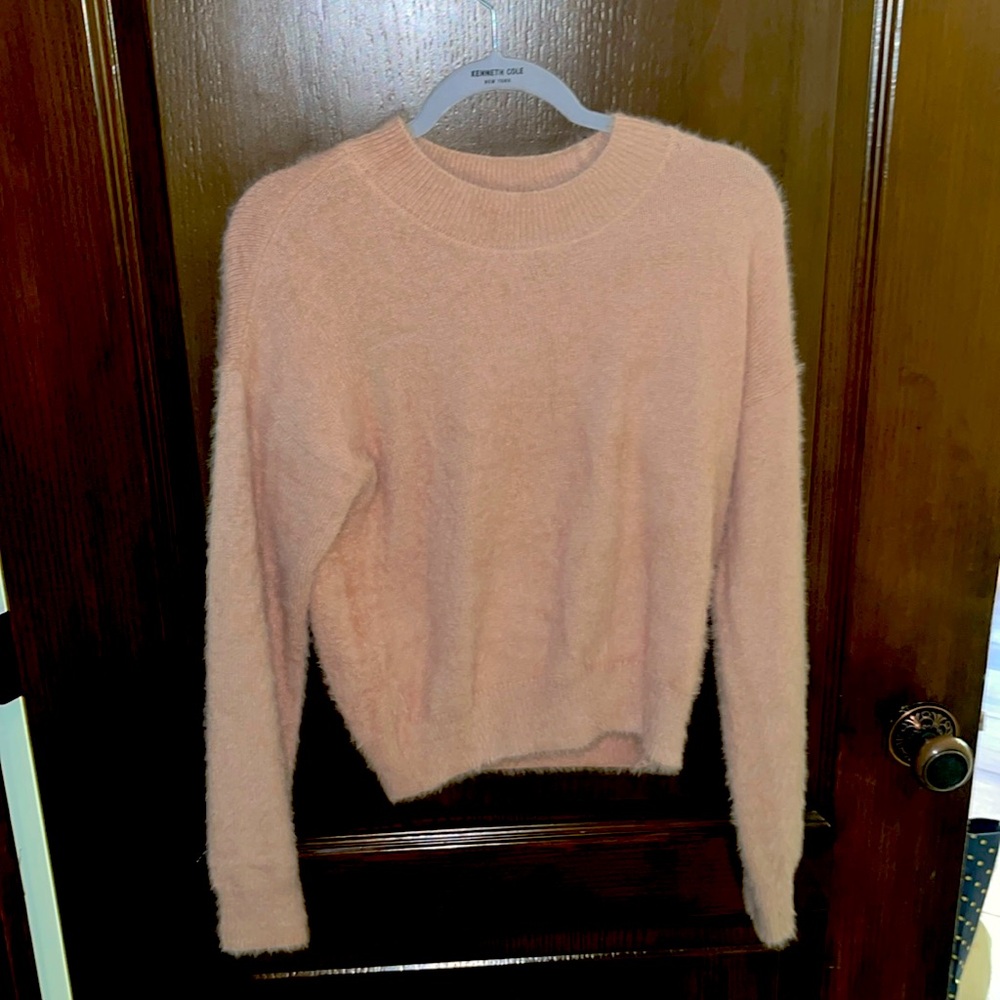 pink sweater